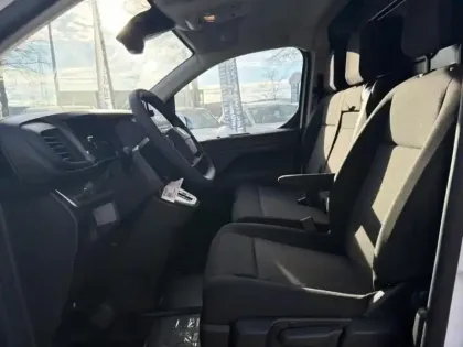 Photo 9 Peugeot Expert  Fg M 2.0 BlueHDi 145ch S&S EAT8