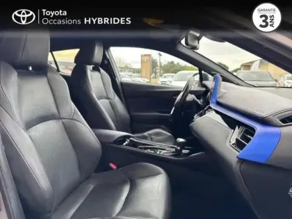 Photo 5 Toyota C-HR  122h Graphic 2WD E-CVT