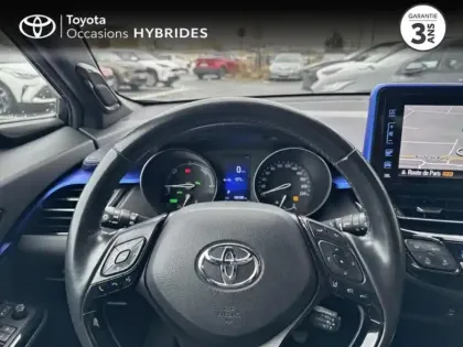 Photo 12 Toyota C-HR  122h Graphic 2WD E-CVT