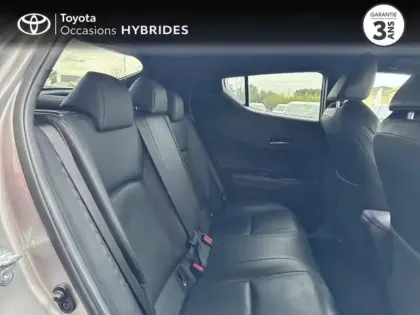 Photo 6 Toyota C-HR  122h Graphic 2WD E-CVT