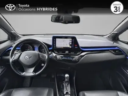 Photo 7 Toyota C-HR  122h Graphic 2WD E-CVT