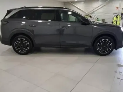 Photo 6 Peugeot 5008  Hybrid 136ch Allure e-DCS6