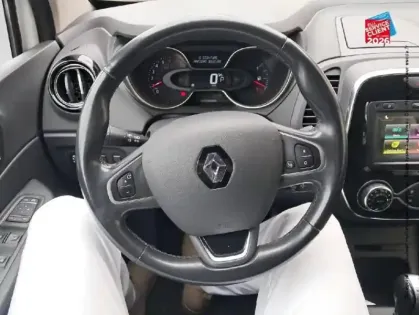 Photo 11 Renault Captur  1.3 TCe 150ch FAP Intens EDC