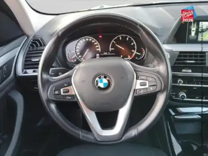 Photo 11 BMW X3  sDrive18dA 150ch Business Design Euro6c GPS Camera