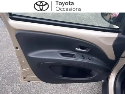 Photo 12 Toyota Aygo  X 1.0 VVT-i 72ch Design S-CVT