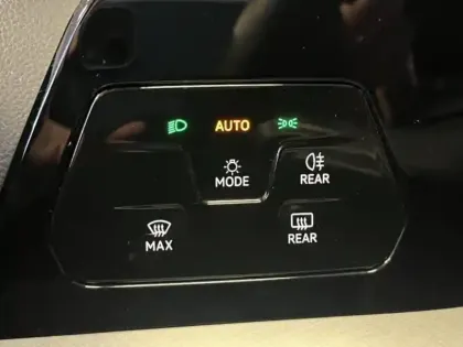 Photo 13 Volkswagen Golf  1.5 TSI EVO2 116ch VW Edition