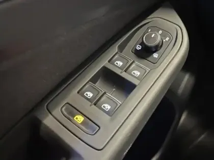 Photo 12 Volkswagen Golf  1.5 TSI EVO2 116ch VW Edition