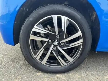 Photo 8 Peugeot 208 Gén. II Ph1 Allure Business 5