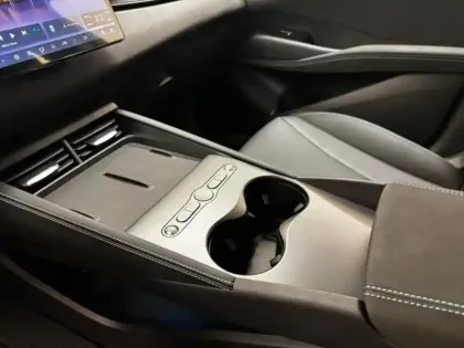 Photo 11 BYD Seal  6 1.5 DM-i 184ch Boost