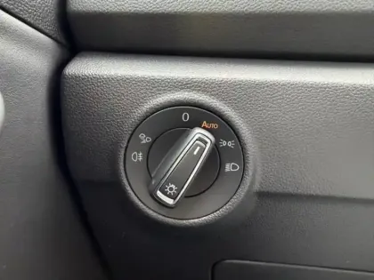 Photo 11 Volkswagen T-roc Gén. I Ph2 Style 5