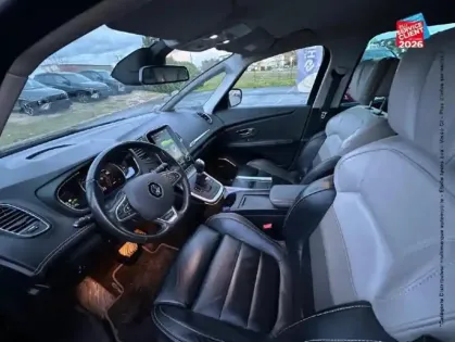 Photo 14 Renault Scenic  1.7 Blue dCi 150ch Initiale Paris EDC Sieges chauf/cuir GPS Camera