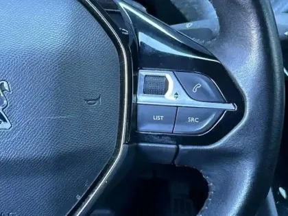 Photo 14 Peugeot 208  1.2 PureTech 100ch S&S Style 118g