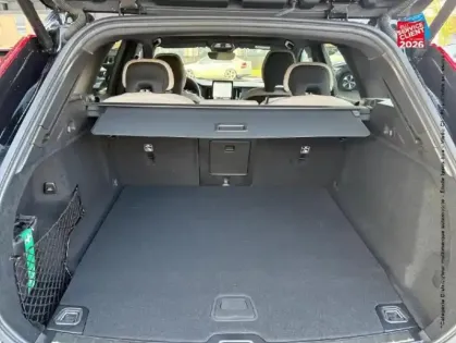 Photo 13 Volvo Xc60  T6 Hybride Rechargeable 350ch Plus Style Dark Geartronic 8 AWD