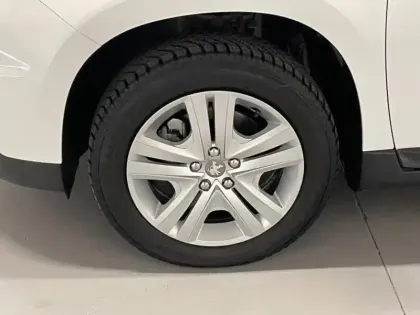 Photo 5 Peugeot 2008  1.2 PureTech 82ch E6.c Style S&S