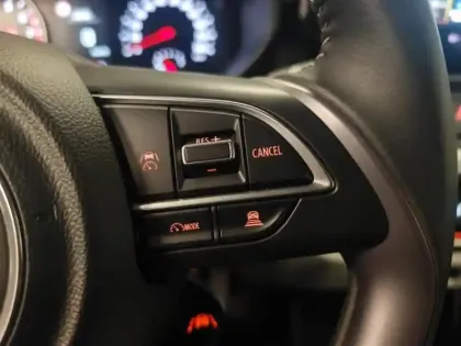 Photo 15 Suzuki Swift  1.2 Hybrid 83ch Pack