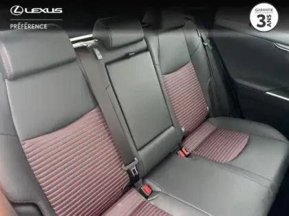 Photo 11 Toyota Rav4 Gén. V Ph1 Design Business 5