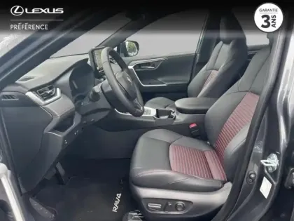 Photo 10 Toyota Rav4 Gén. V Ph1 Design Business 5