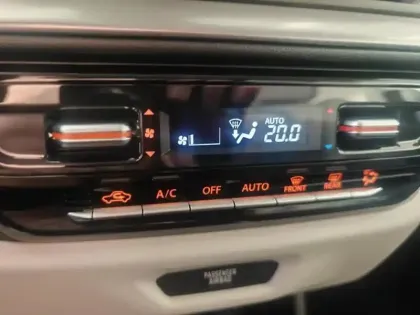 Photo 13 Suzuki Swift  1.2 Dualjet Hybrid 83ch Pack