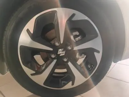 Photo 5 Suzuki Swift  1.2 Dualjet Hybrid 83ch Pack