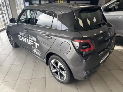 Photo 6 Suzuki Swift  1.2 Hybrid 83ch Pack