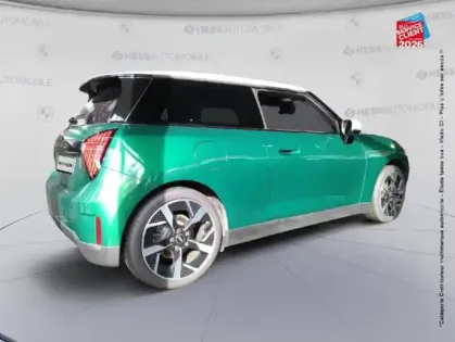 Photo 20 Mini Cooper  3 Portes SE 218ch Favoured