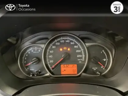 Photo 13 Toyota Yaris  69 VVT-i France 5p