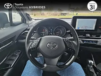 Photo 8 Toyota C-HR  2.0 Hybride 184ch Collection E-CVT