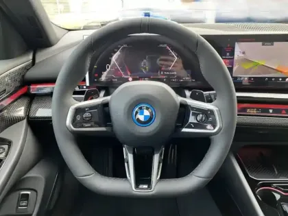 Photo 6 BMW Serie 5 Série 5 Touring 550e 489ch M Sport xDrive