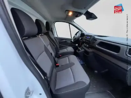 Photo 34 Renault Trafic Gén. III (F82) Ph3 Confort 4