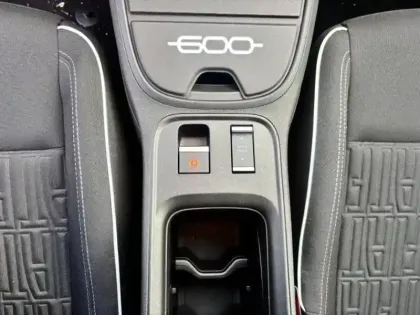 Photo 13 Fiat 600  e 156ch 54kWh Pop