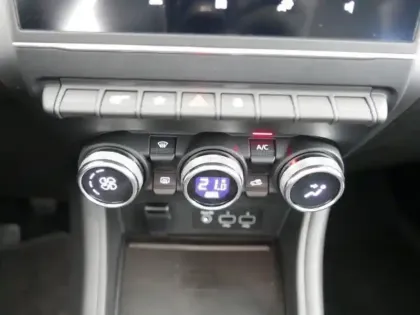 Photo 10 Renault Captur  1.0 TCe 90ch Techno