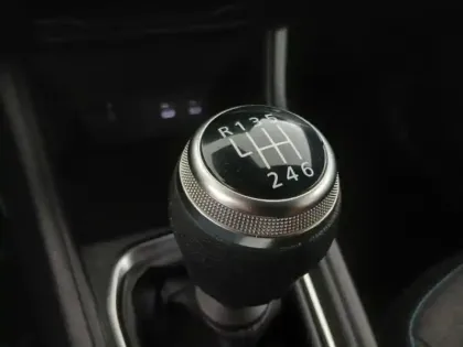 Photo 13 Renault Captur  1.0 TCe 90ch Evolution