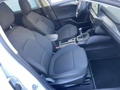 Photo 10 Ford Focus  SW 1.0 Flexifuel mHEV 125ch Titanium X Business