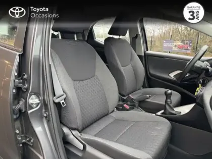 Photo 5 Toyota Yaris  70 VVT-i Dynamic 5p MY22