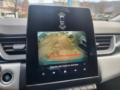 Photo 8 Renault Captur  1.6 E-Tech hybride rechargeable 160ch Intens -21