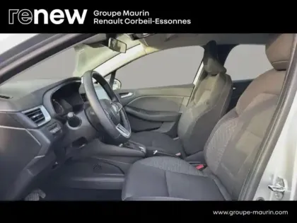 Photo 10 Renault Clio  1.6 E-Tech hybride 140ch Zen -21N