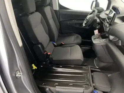 Photo 8 Peugeot Partner  M 650kg BlueHDi 130ch S&S EAT8 Pack Premium Connect