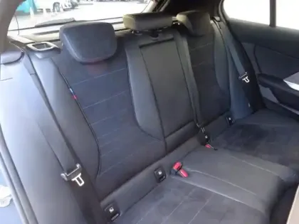 Photo 9 BMW Serie 1 Série 1 120A 170ch M Sport DKG7