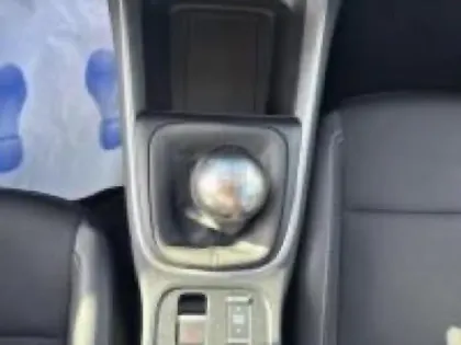 Photo 8 Jeep Avenger  1.2 Turbo T3 100ch Altitude