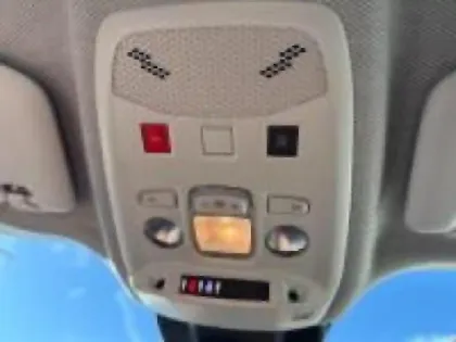 Photo 6 Jeep Avenger  1.2 Turbo T3 100ch Altitude