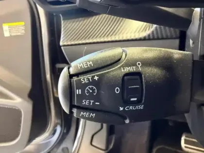 Photo 12 Peugeot 2008  1.2 PureTech 130ch S&S GT EAT8