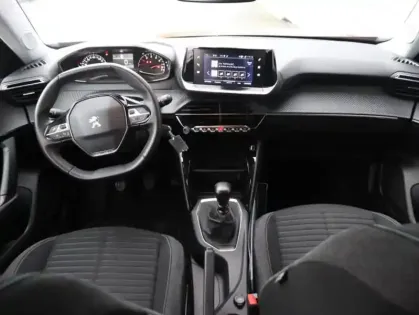 Photo 8 Peugeot 2008  1.2 PureTech 100ch S&S Style