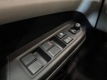 Photo 14 Suzuki Swift  1.2 Hybrid 83ch Avantage