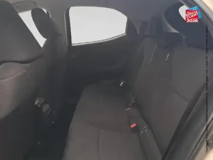 Photo 10 Toyota Yaris  116h Design 5p MC24