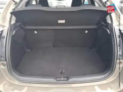 Photo 13 Toyota Yaris  116h Design 5p MC24