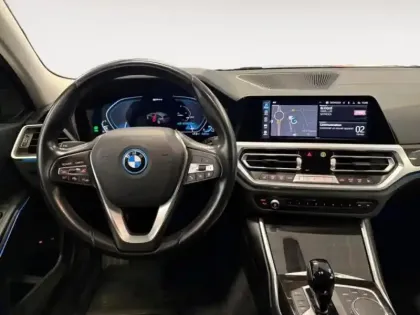 Photo 9 BMW Serie 3 Série 3 Touring 330eA xDrive 292ch Luxury