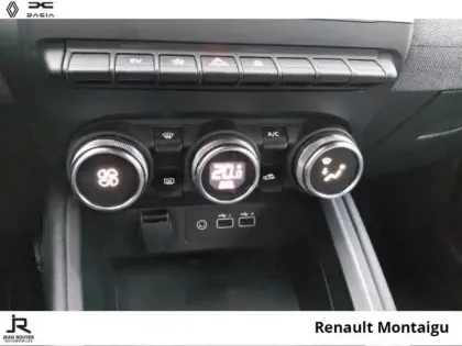 Photo 14 Renault Clio  1.6 E-Tech 145ch full hybrid Techno - 25