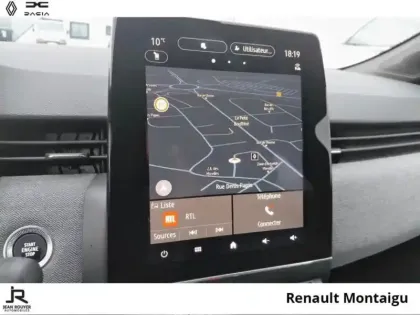 Photo 9 Renault Clio  1.6 E-Tech 145ch full hybrid Techno - 25