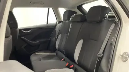 Photo 9 Skoda Kamiq  1.0 TSI Evo 2 95 ch BVM5