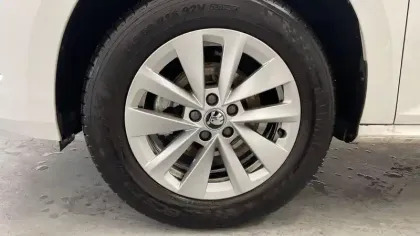 Photo 6 Skoda Kamiq  1.0 TSI Evo 2 95 ch BVM5